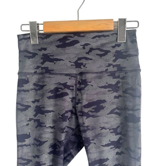Zyia Active Silver Camo Supreme Hi-rise 7/8 24" Leggings Size 6/8 - Picture 6 of 8